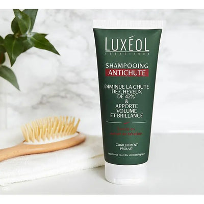 LUXEOL<br> <b> Shampooing Antichute</b><br>200ml</h5>Origine France <img style="vertical-align: middle;" src=" https://shorturl.at/bDMR9">