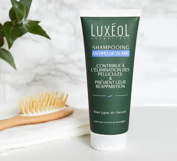 LUXEOL<br> <b> Shampooing antipelliculaire</b><br>200ml</h5>Origine France <img style="vertical-align: middle;" src=" https://shorturl.at/bDMR9">