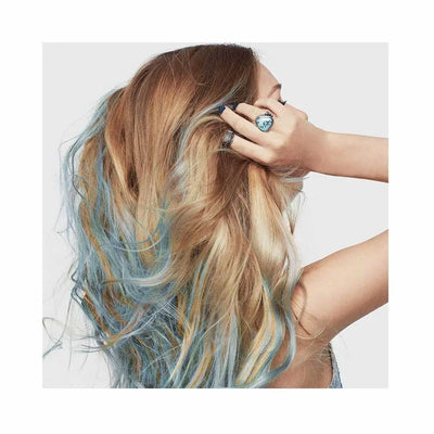 L'Oréal Paris<br><b>COLORISTA METALLICBLUEHAIR</b><br><h5>Coloration temporaire-30 ml </h5>Origine France <img style="vertical-align: middle;" src=" https://shorturl.at/bDMR9">