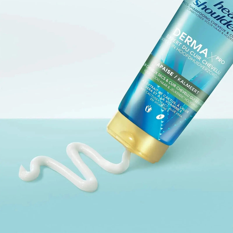 Head & Shoulders Derma X Pro apaise Shampoing Antipélliculaire Cuir chevelu sec - lot de 2 flacons de 250 & 200ml Seven-dz